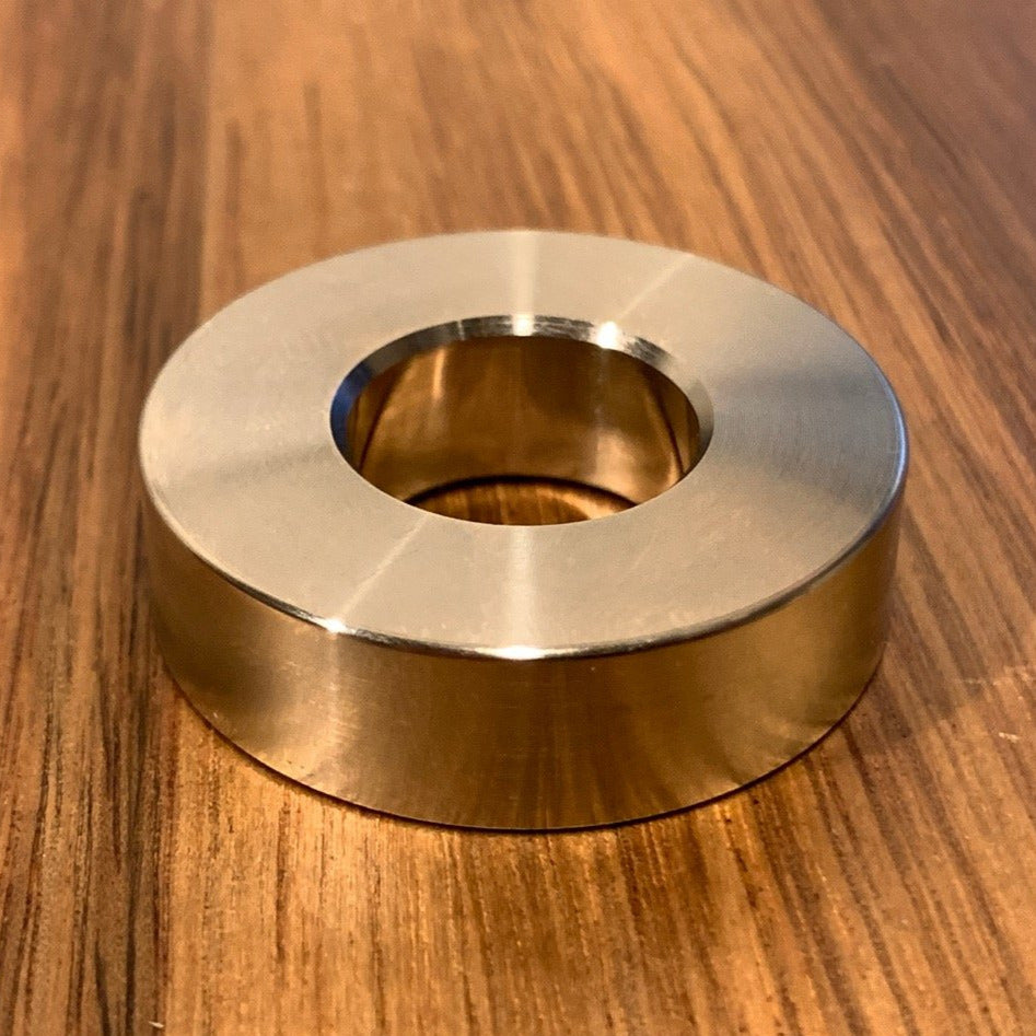 EXTSW 5/8" ID x 1.365" OD x 3/8" Thick 304 Stainless Washer